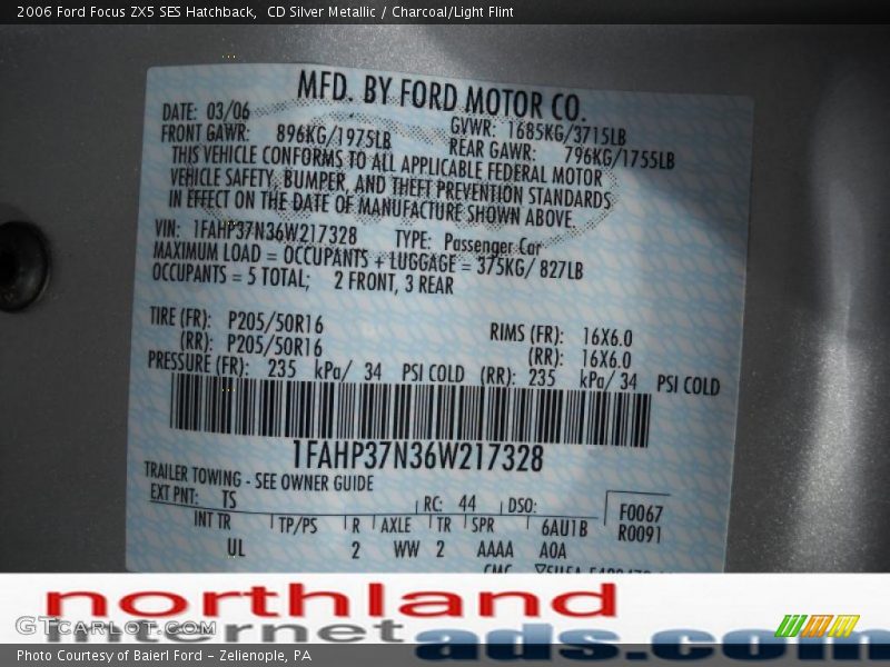 CD Silver Metallic / Charcoal/Light Flint 2006 Ford Focus ZX5 SES Hatchback