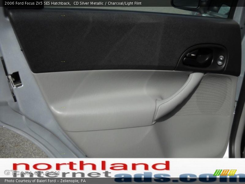 CD Silver Metallic / Charcoal/Light Flint 2006 Ford Focus ZX5 SES Hatchback
