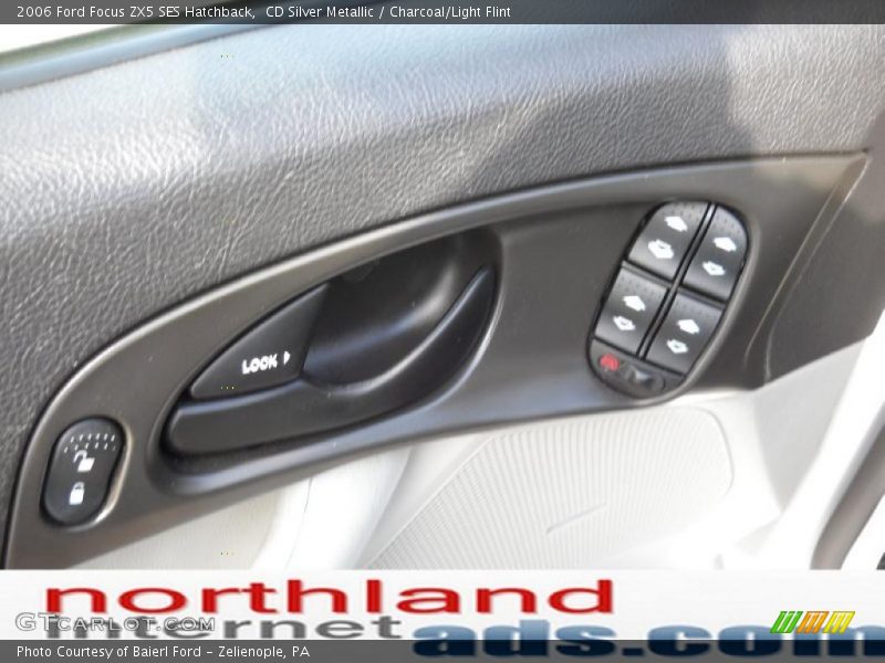 CD Silver Metallic / Charcoal/Light Flint 2006 Ford Focus ZX5 SES Hatchback