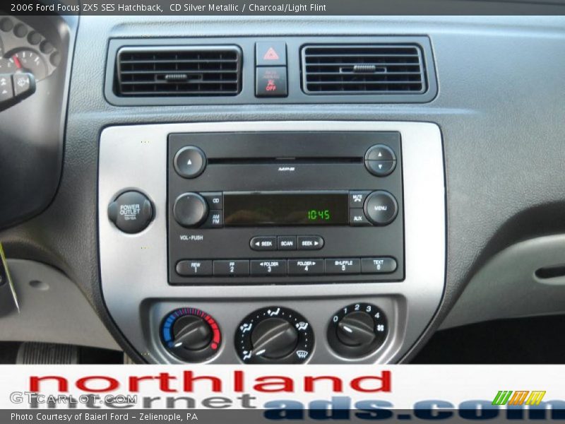CD Silver Metallic / Charcoal/Light Flint 2006 Ford Focus ZX5 SES Hatchback