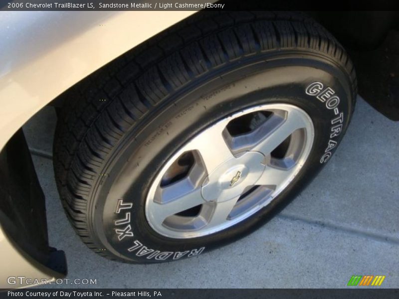 Sandstone Metallic / Light Cashmere/Ebony 2006 Chevrolet TrailBlazer LS