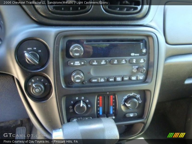 Sandstone Metallic / Light Cashmere/Ebony 2006 Chevrolet TrailBlazer LS