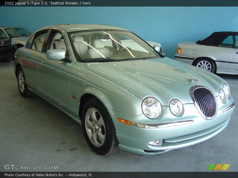 Seafrost Metallic / Ivory 2002 Jaguar S-Type 3.0