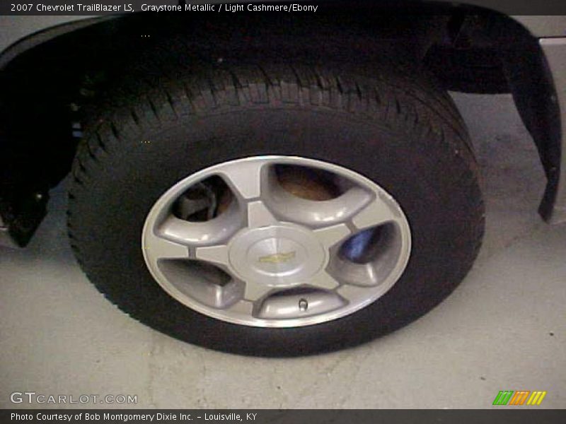 Graystone Metallic / Light Cashmere/Ebony 2007 Chevrolet TrailBlazer LS