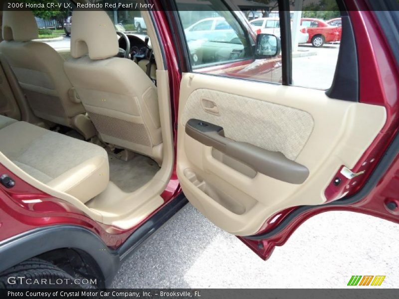Redondo Red Pearl / Ivory 2006 Honda CR-V LX