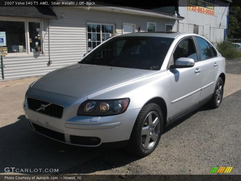Silver Metallic / Off-Black 2007 Volvo S40 T5 AWD