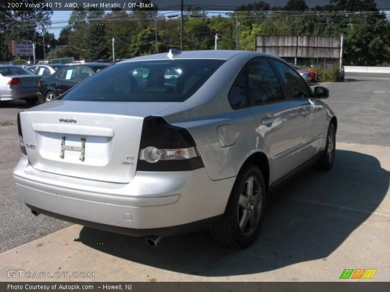 Silver Metallic / Off-Black 2007 Volvo S40 T5 AWD