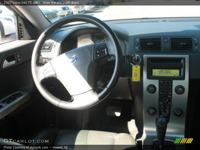 Silver Metallic / Off-Black 2007 Volvo S40 T5 AWD
