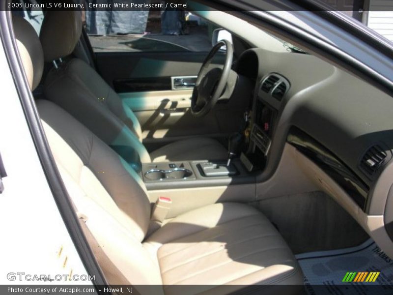 Ceramic White Pearlescent / Camel 2005 Lincoln LS V6 Luxury