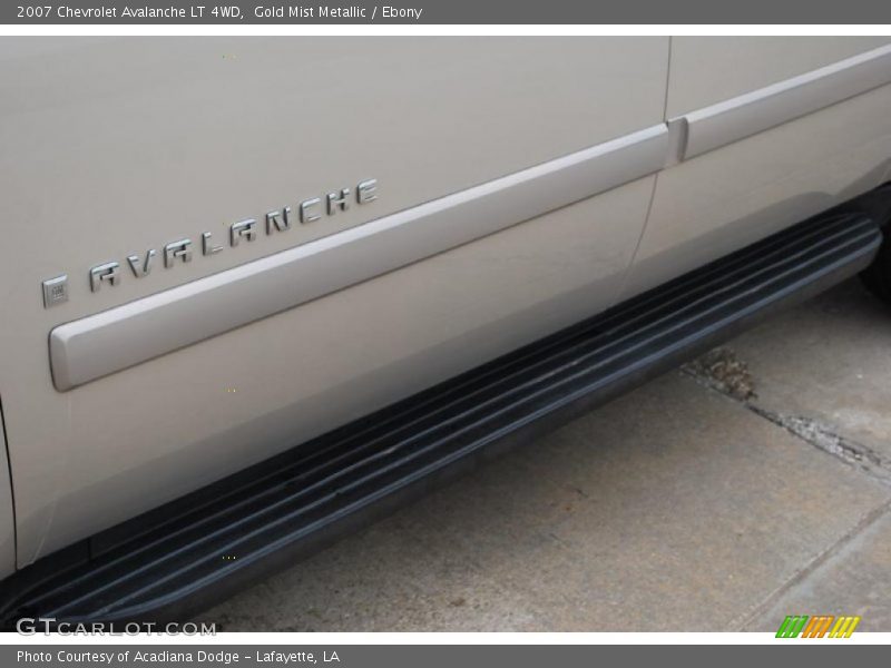 Gold Mist Metallic / Ebony 2007 Chevrolet Avalanche LT 4WD