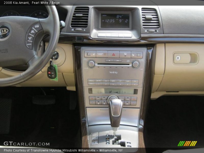 Pearl White / Beige 2008 Kia Amanti
