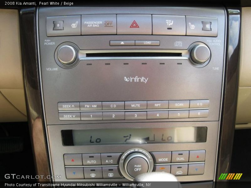 Pearl White / Beige 2008 Kia Amanti