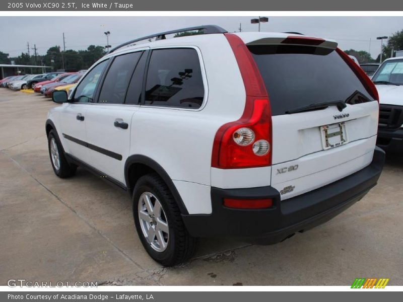 Ice White / Taupe 2005 Volvo XC90 2.5T