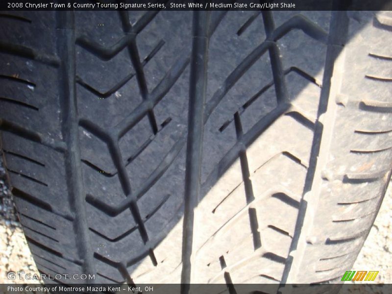 Stone White / Medium Slate Gray/Light Shale 2008 Chrysler Town & Country Touring Signature Series