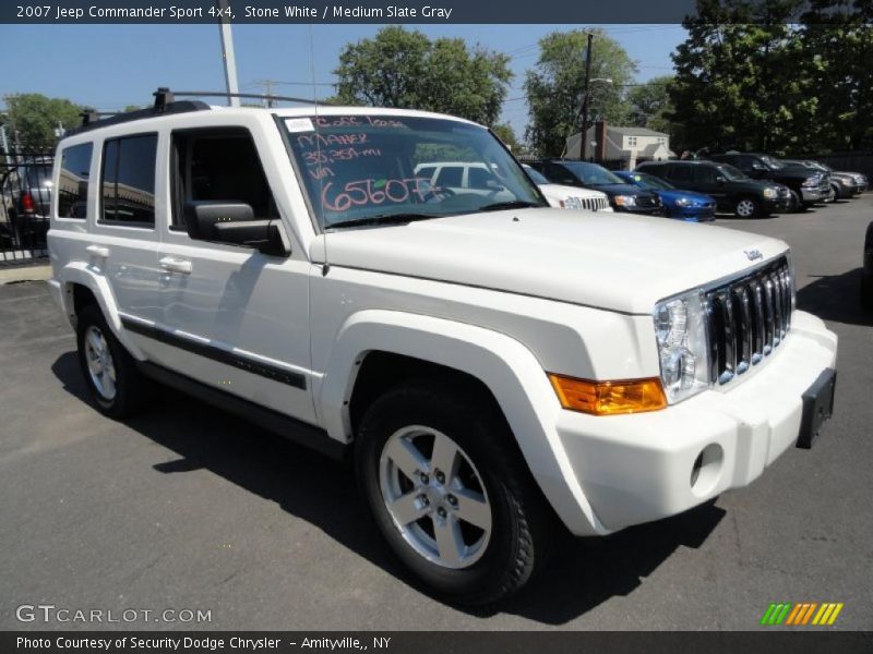 Stone White / Medium Slate Gray 2007 Jeep Commander Sport 4x4