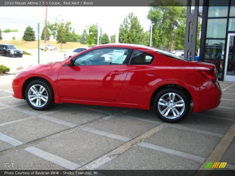Red Alert / Blond 2010 Nissan Altima 2.5 S Coupe