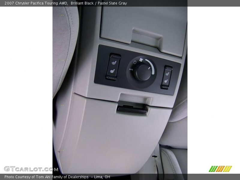 Brilliant Black / Pastel Slate Gray 2007 Chrysler Pacifica Touring AWD