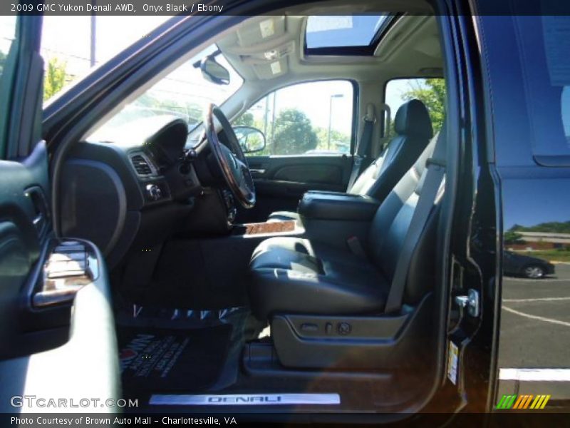 Onyx Black / Ebony 2009 GMC Yukon Denali AWD