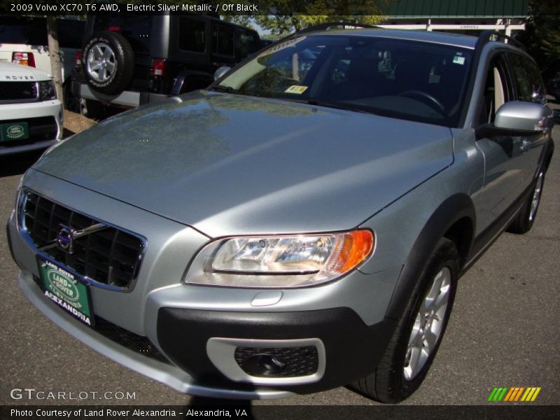Electric Silver Metallic / Off Black 2009 Volvo XC70 T6 AWD