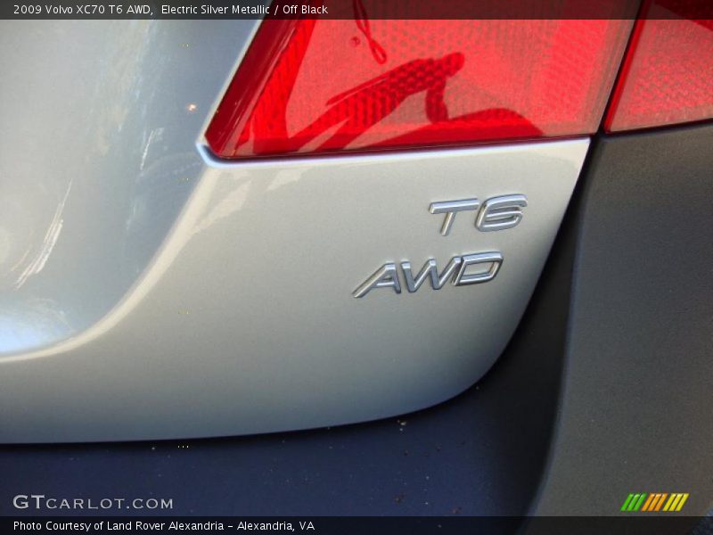 Electric Silver Metallic / Off Black 2009 Volvo XC70 T6 AWD