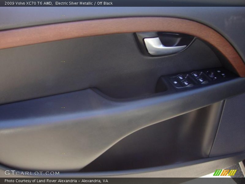 Electric Silver Metallic / Off Black 2009 Volvo XC70 T6 AWD
