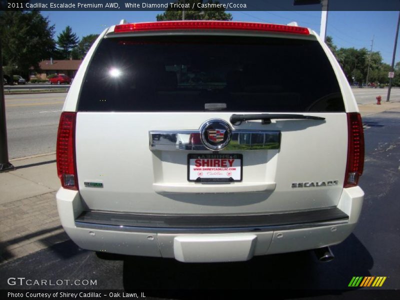 White Diamond Tricoat / Cashmere/Cocoa 2011 Cadillac Escalade Premium AWD