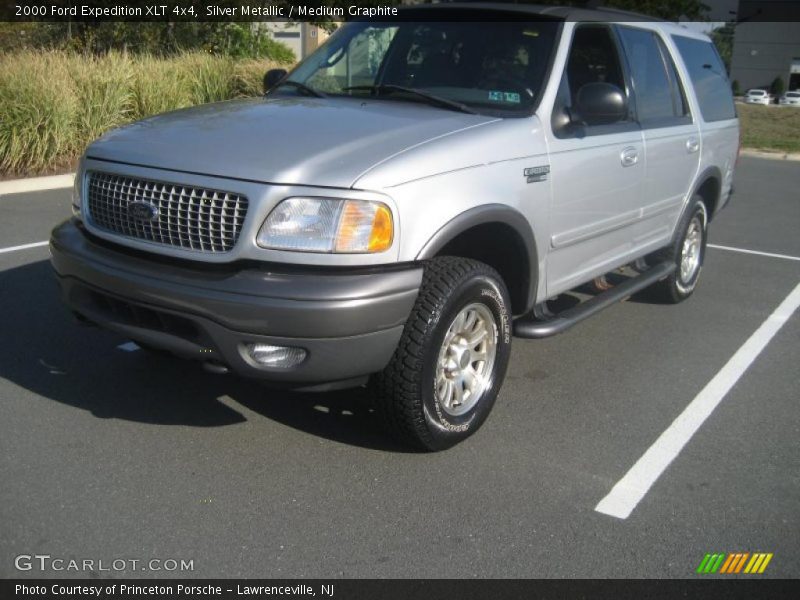 Silver Metallic / Medium Graphite 2000 Ford Expedition XLT 4x4