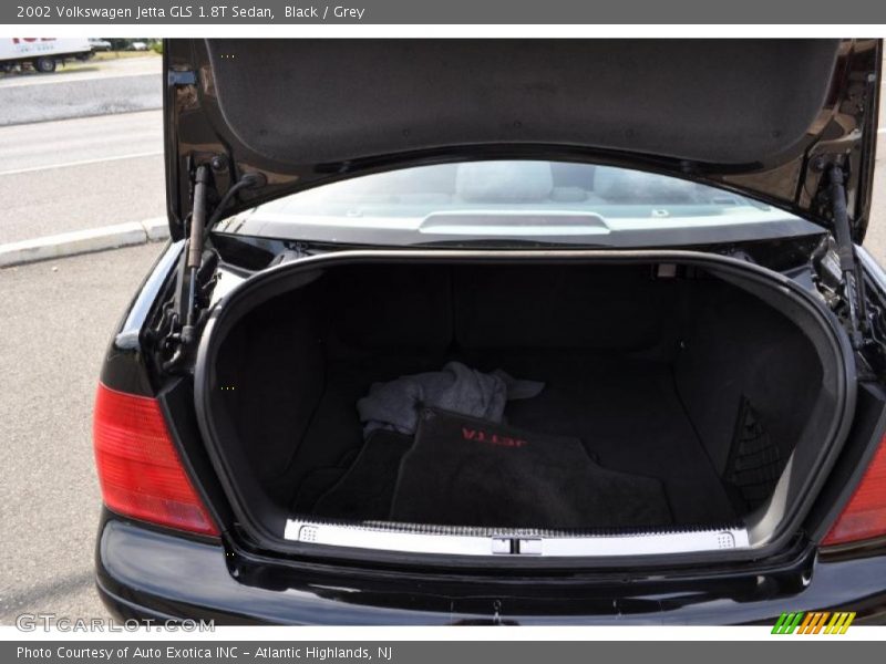 Black / Grey 2002 Volkswagen Jetta GLS 1.8T Sedan