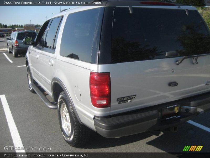 Silver Metallic / Medium Graphite 2000 Ford Expedition XLT 4x4