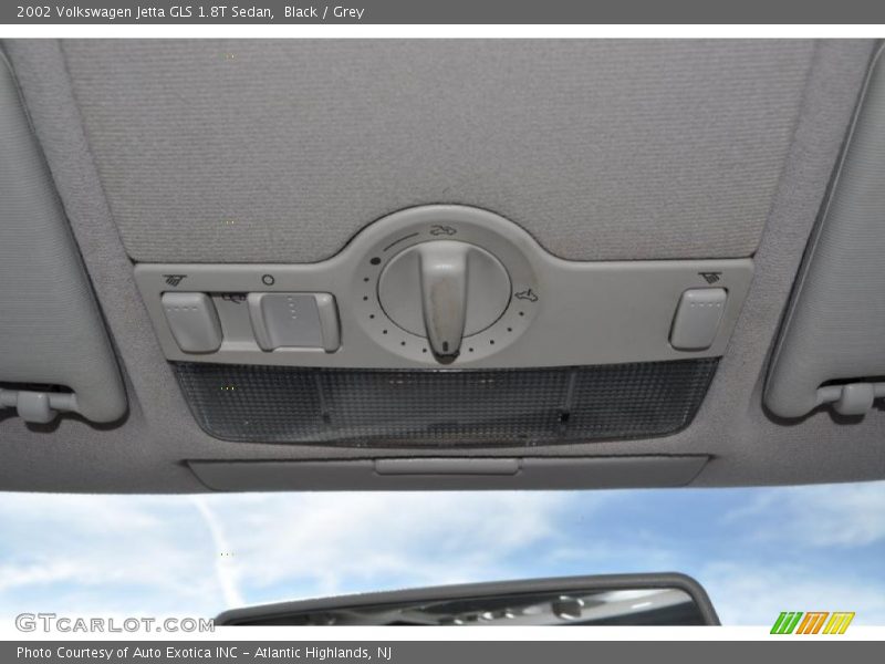 Black / Grey 2002 Volkswagen Jetta GLS 1.8T Sedan
