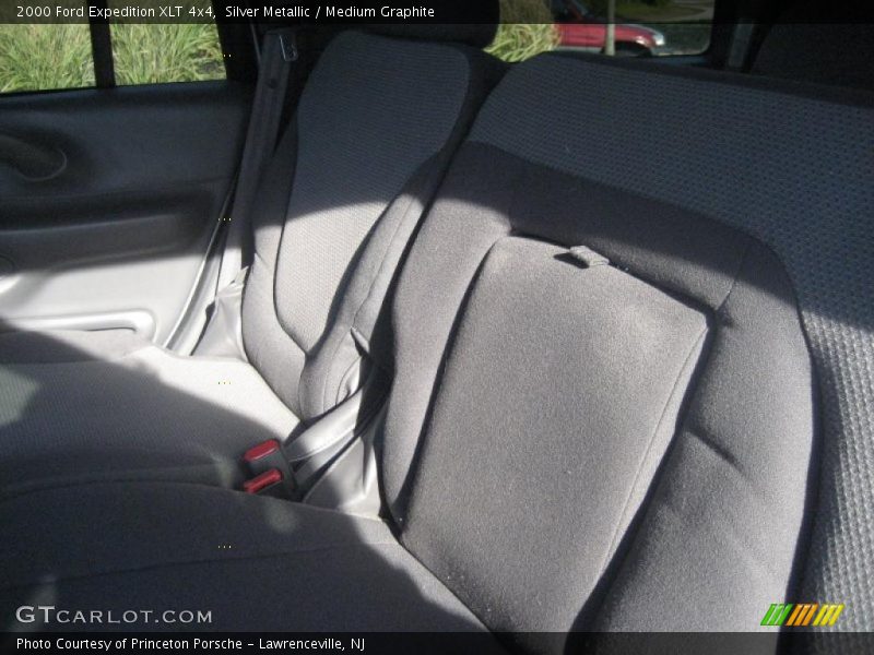 Silver Metallic / Medium Graphite 2000 Ford Expedition XLT 4x4