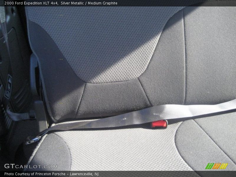 Silver Metallic / Medium Graphite 2000 Ford Expedition XLT 4x4