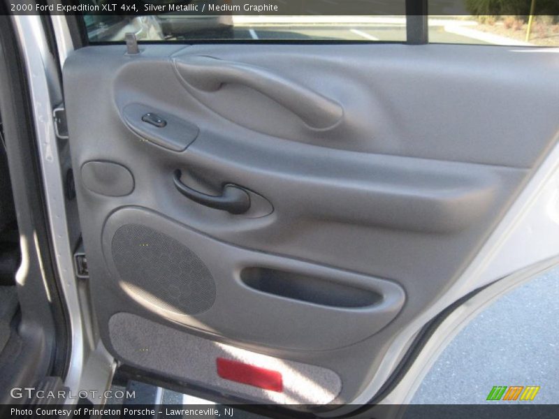 Silver Metallic / Medium Graphite 2000 Ford Expedition XLT 4x4