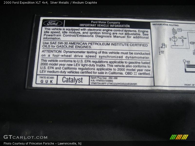 Silver Metallic / Medium Graphite 2000 Ford Expedition XLT 4x4