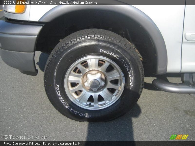 Silver Metallic / Medium Graphite 2000 Ford Expedition XLT 4x4