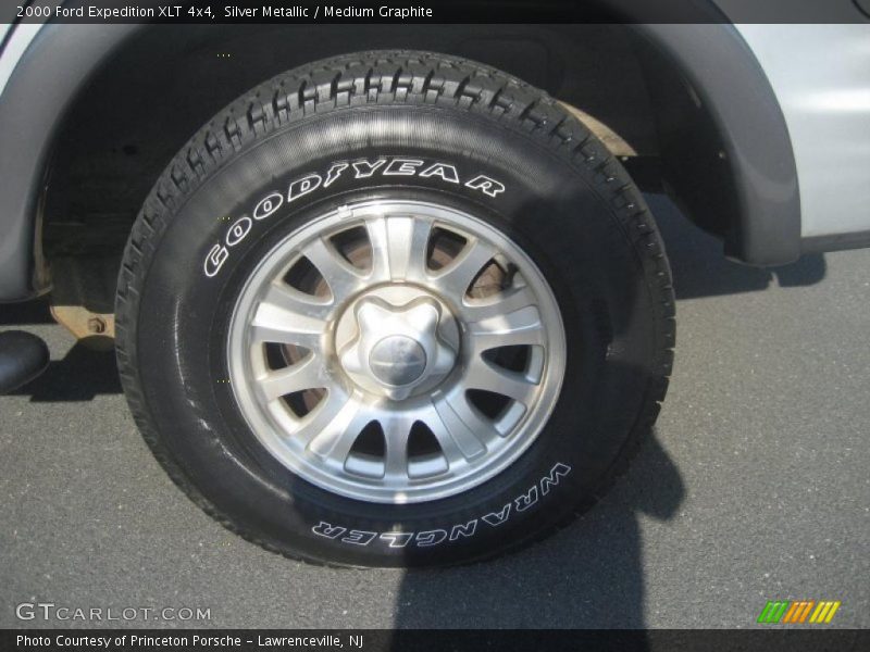 Silver Metallic / Medium Graphite 2000 Ford Expedition XLT 4x4