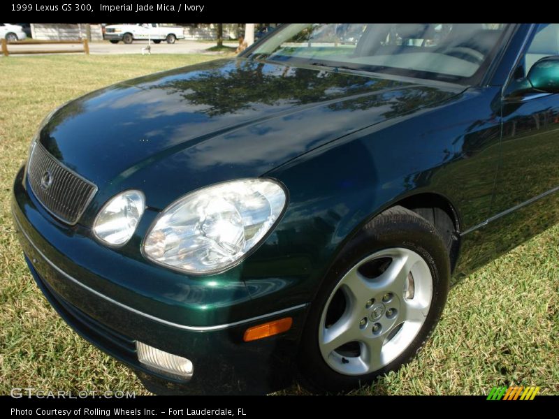 Imperial Jade Mica / Ivory 1999 Lexus GS 300