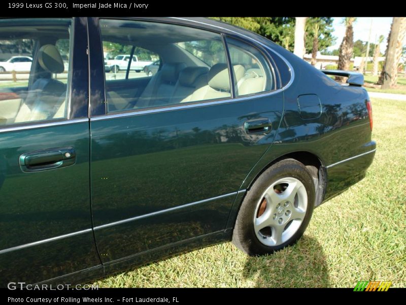Imperial Jade Mica / Ivory 1999 Lexus GS 300