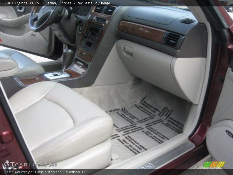 Bordeaux Red Metallic / Beige 2004 Hyundai XG350 L Sedan
