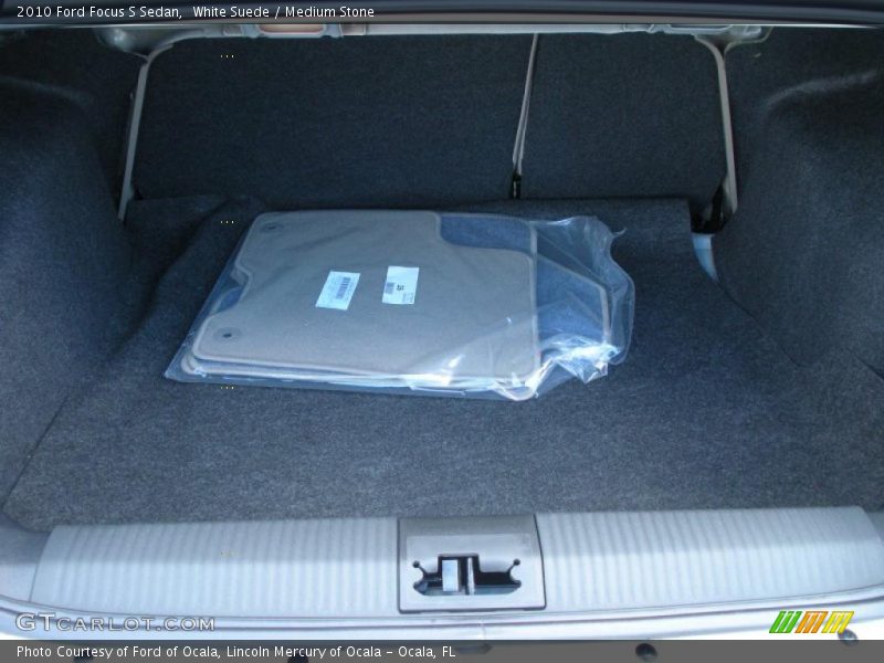 White Suede / Medium Stone 2010 Ford Focus S Sedan
