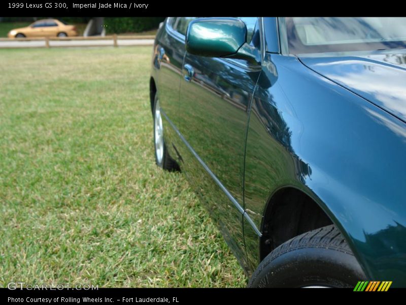Imperial Jade Mica / Ivory 1999 Lexus GS 300