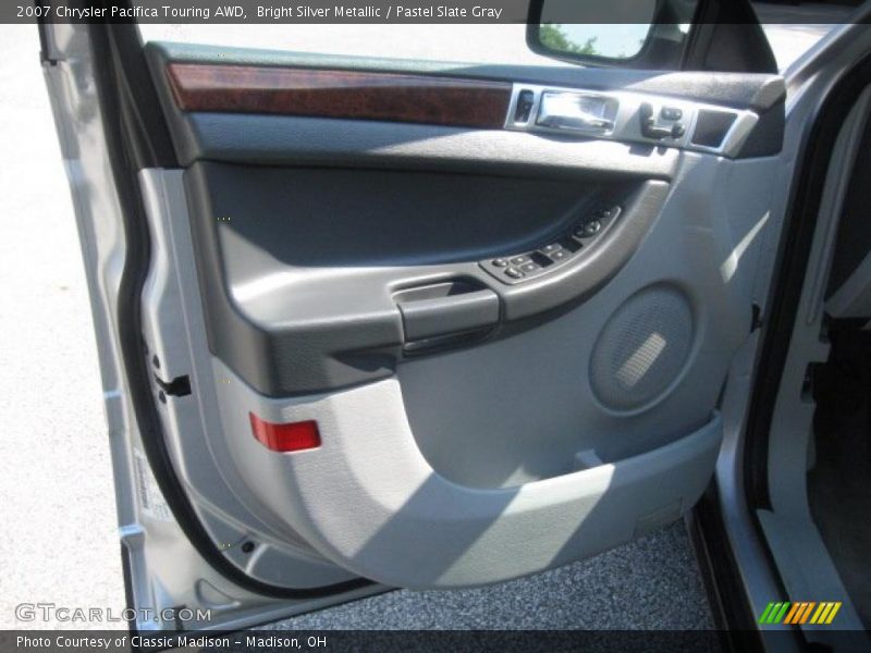 Bright Silver Metallic / Pastel Slate Gray 2007 Chrysler Pacifica Touring AWD