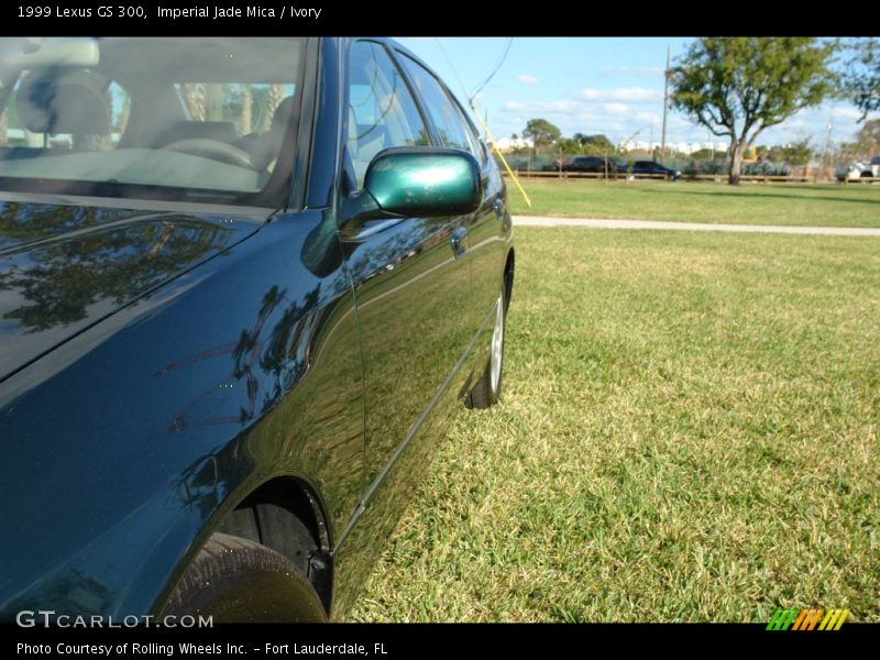 Imperial Jade Mica / Ivory 1999 Lexus GS 300