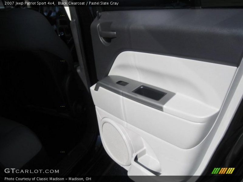 Black Clearcoat / Pastel Slate Gray 2007 Jeep Patriot Sport 4x4