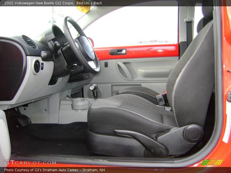 Red Uni / Black 2002 Volkswagen New Beetle GLS Coupe