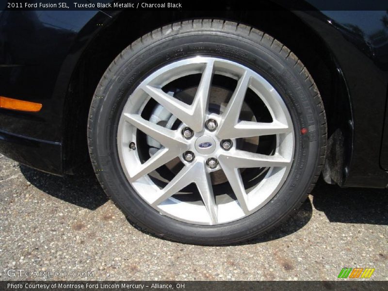 Tuxedo Black Metallic / Charcoal Black 2011 Ford Fusion SEL