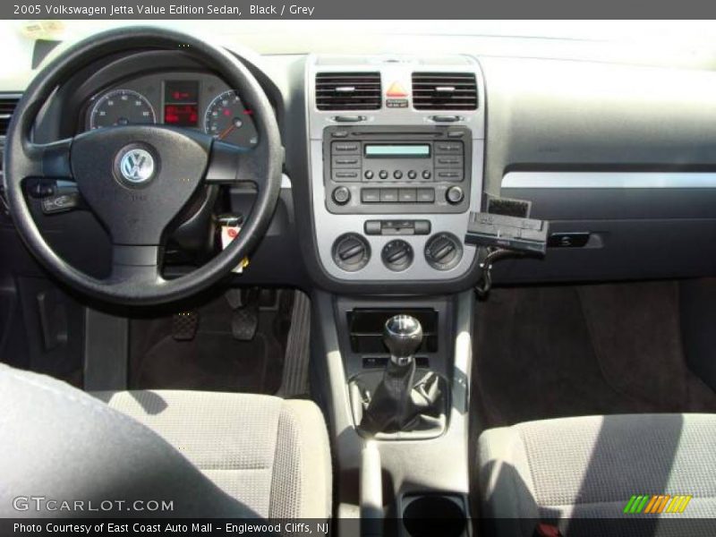 Black / Grey 2005 Volkswagen Jetta Value Edition Sedan