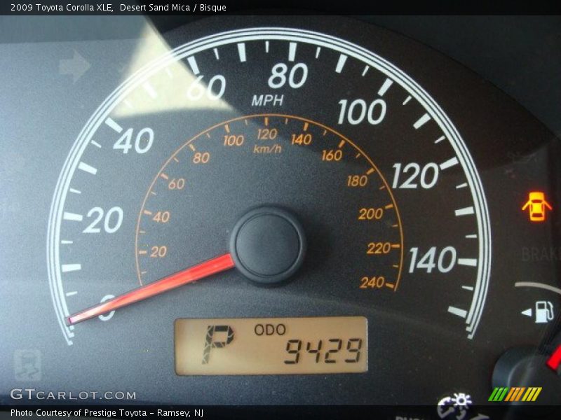 Desert Sand Mica / Bisque 2009 Toyota Corolla XLE