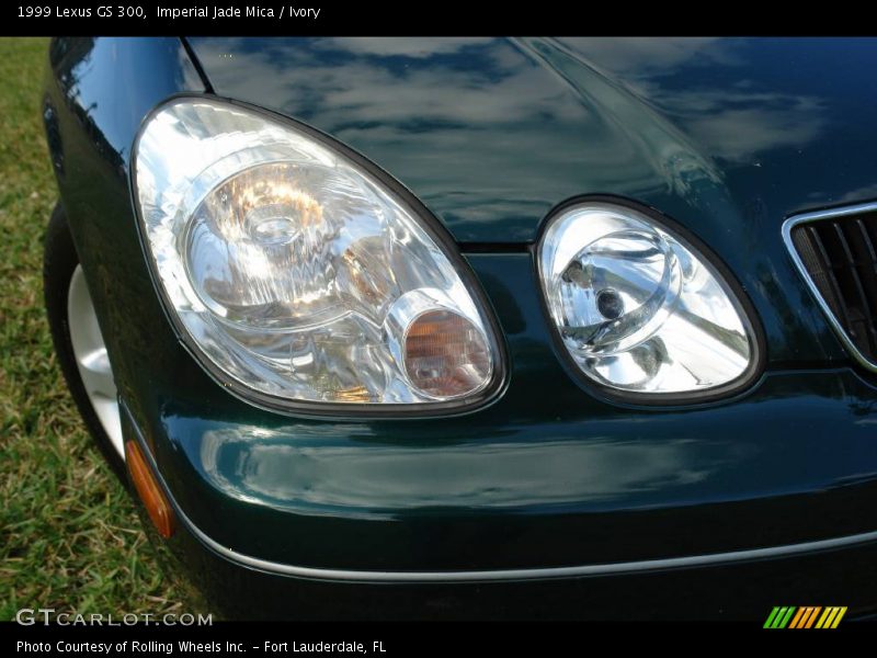Imperial Jade Mica / Ivory 1999 Lexus GS 300