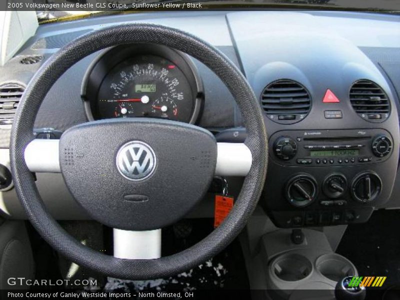 Sunflower Yellow / Black 2005 Volkswagen New Beetle GLS Coupe